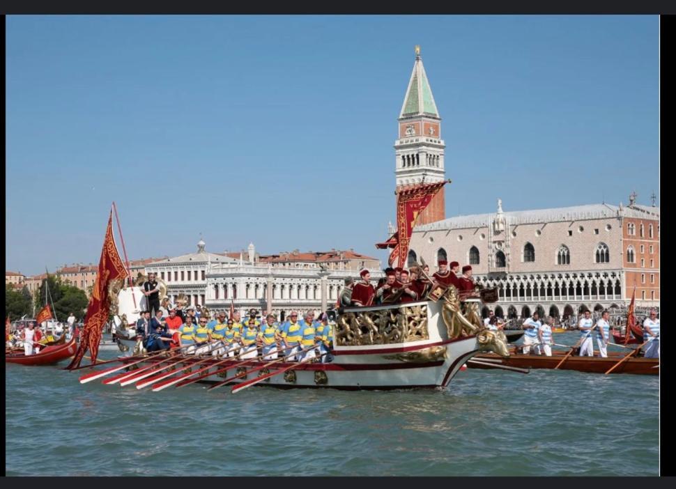 ヴェネツィアThe B Collection - San Marco Riva Schiavoniアパートメント エクステリア 写真