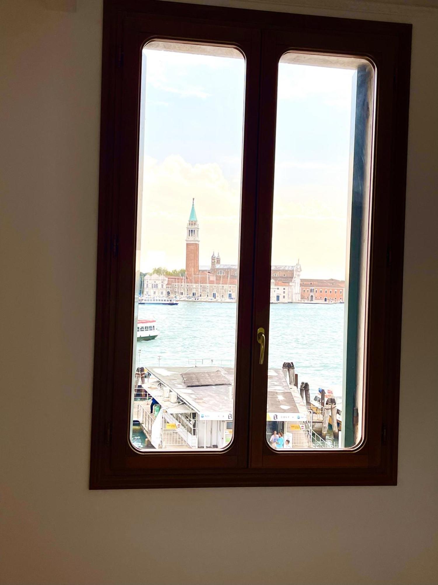 ヴェネツィアThe B Collection - San Marco Riva Schiavoniアパートメント エクステリア 写真